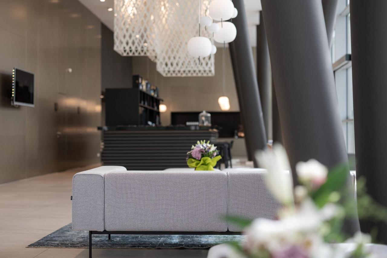 Aparthotel Joel Novalja Exteriör bild