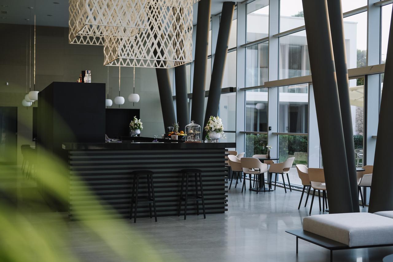 Aparthotel Joel Novalja Exteriör bild